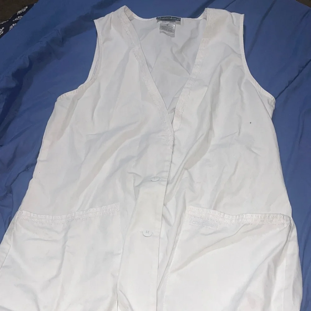 Small blouse - Picture 1 of 2